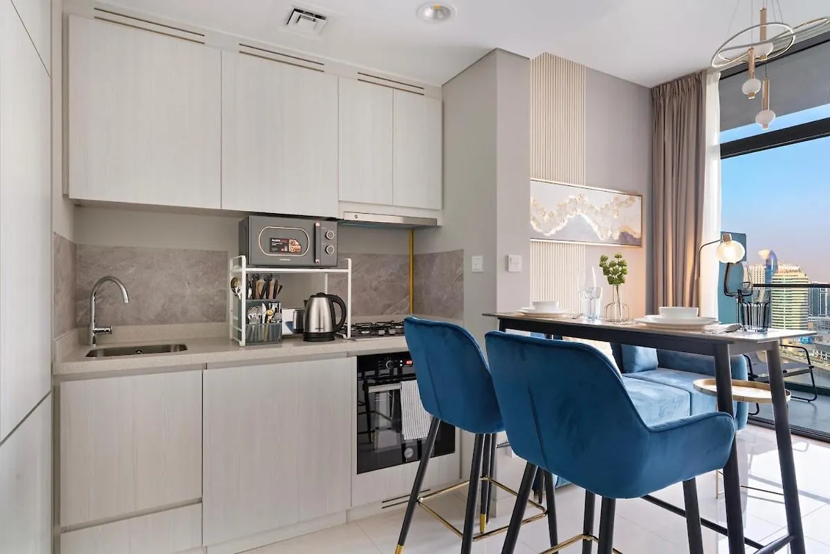 Apartment First Class 1Br Contemporary Comfort Dubai